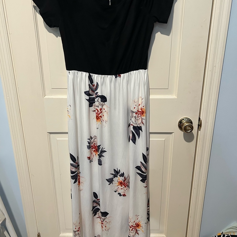 Styleworld black cold shoulder foral dress LARGE - Picture 2 of 7